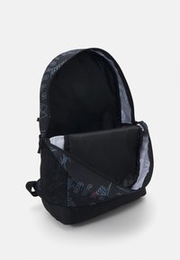 Jordan AIR SCHOOL BACKPACK UNISEX SET - Federmäppchen - black/gym red
