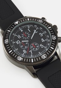 Pier One Uhr - black
