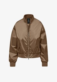 Selezionato, hazelnut