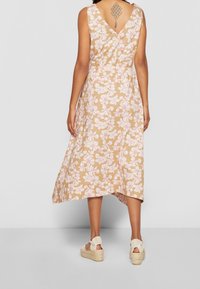 GAP Denní šaty - brown