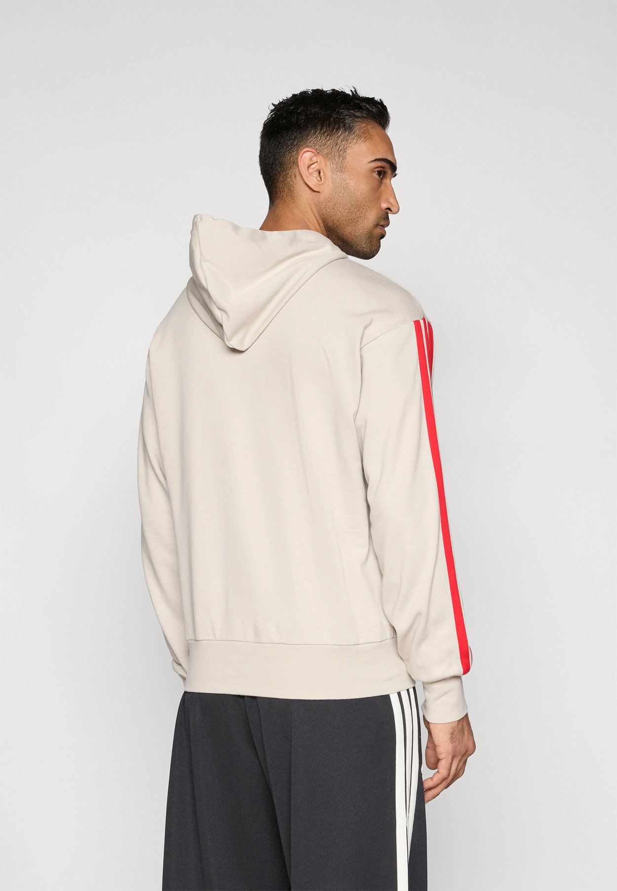 ESSENTIALS THREE STRIPES FRENCH TERRY