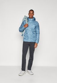 ODLO JACKET INSULATED X-ALP PACKABLE - Dunjakke - provincial blue