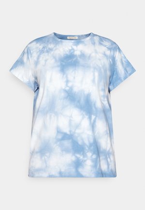 Light blue cotton t-shirt with a tie-dye pattern, featuring short sleeves and a round neckline. Smooth texture, relaxed fit.