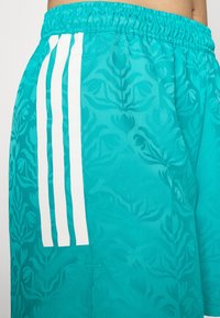 adidas Sportswear TIRO  - Športne kratke hlače - pure teal/white