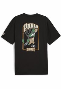 Černé bavlněné tričko s grafikou zelené kreslené kočky hrající basketbal, s nápisy "Puma" a "SPORTS" v zlaté a krémové barvě.