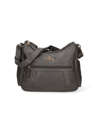 Borsa a tracolla in pelle grigia con finitura texturizzata, dotata di chiusura con zip, tracolla regolabile e dettaglio del logo dorato sul davanti.