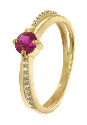 Goldring mit einem runden, rosa Edelstein, der in einer Vier-Pfosten-Fassung sitzt, und einer Reihe von klaren Akzentsteinen entlang des Bandes.