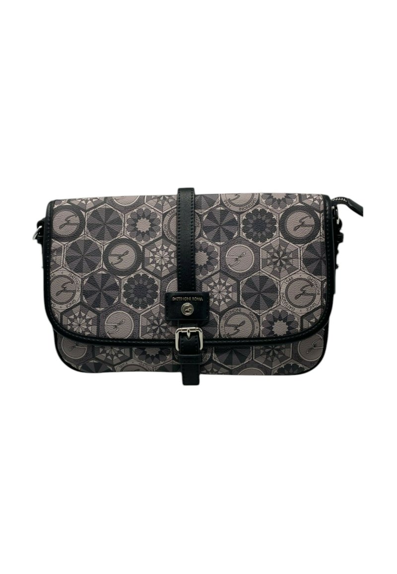Borsa a mano rettangolare con esterno grigio e nero a motivo, rifiniture in pelle nera, chiusura con fibbia e tracolla.