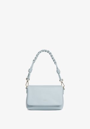 Borsa a tracolla in pelle azzurro chiaro con manico intrecciato e chiusure color oro, forma rettangolare con patta di chiusura.