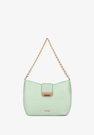 Mintgrüner strukturierter Schulterbeutel mit goldener Kettenriemen und rechteckigem goldenen Verschluss, vorne mit der Marke Wittchen.