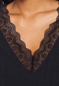 Vero Moda Denní šaty - black
