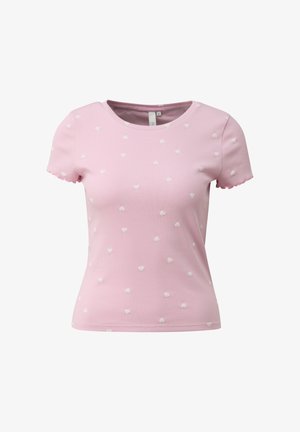 Rosa kurzärmeliges, geripptes Crop-Top mit kleinen weißen Herzmustern und gewellten Kanten an den Ärmeln.