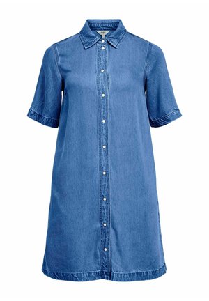 Robe chemise en denim bleu à manches courtes avec col et fermeture à boutons-pression sur le devant, présentant des détails subtils de coutures.