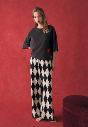 Rockett St George, HARLEQUIN SHORT SLEEVE EMBROIDERED - Pyjama - monochrome