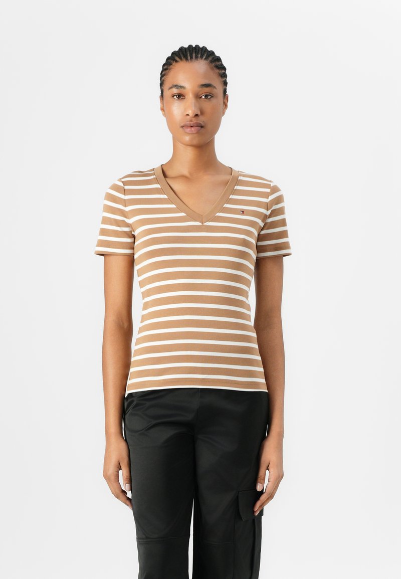 Tommy Hilfiger SLIM CODY V NECK - T-shirts basic - hickory/ecru