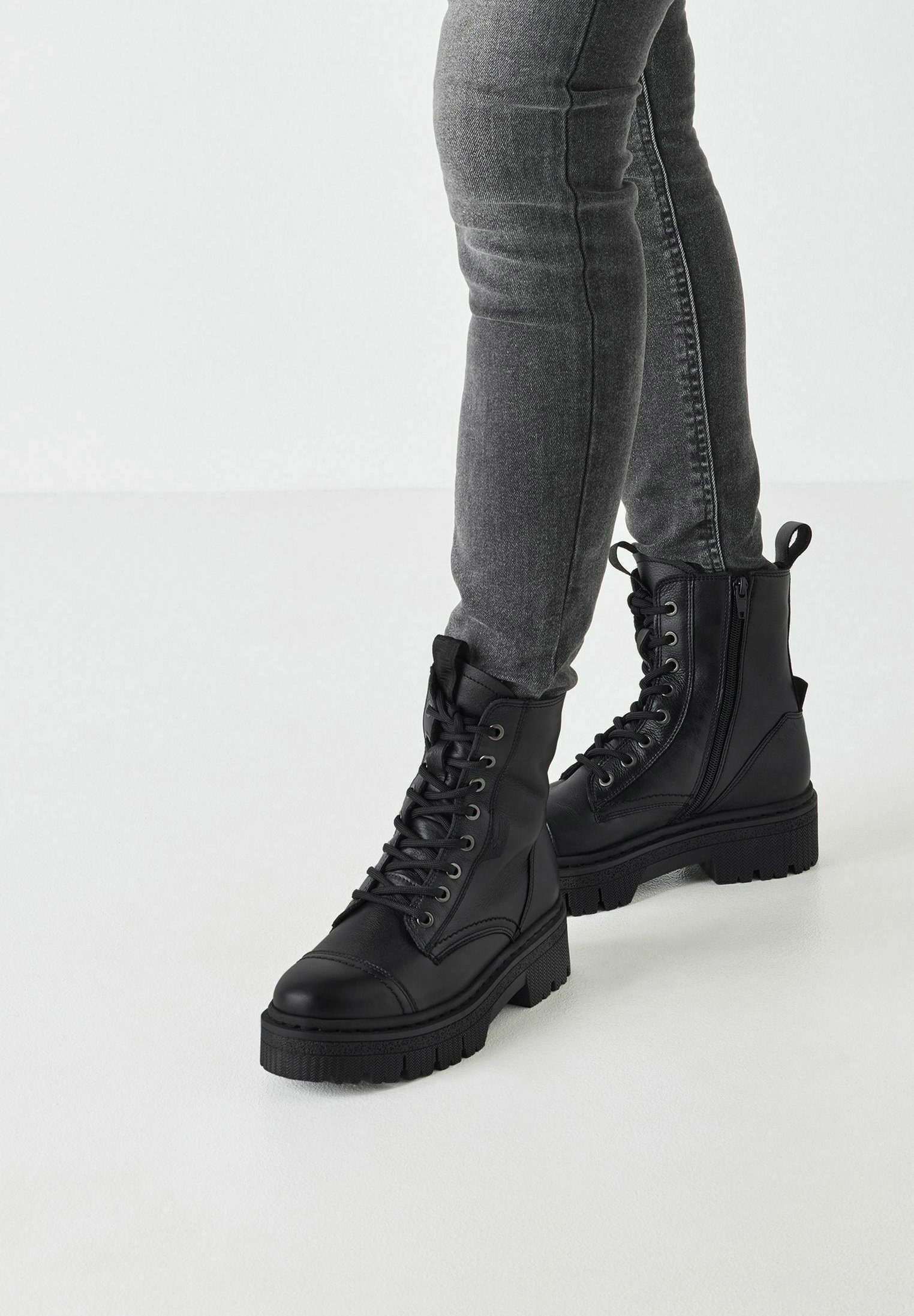 Bottes Tamaris - Talon Bloc 9,5 Cm - Tige 9 Cm - Cuir Noir Mat - Semelle TOUCHit Confort - Taille 39