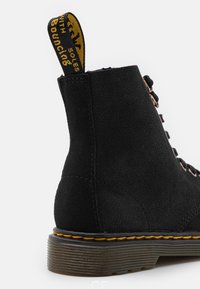 Dr. Martens Botines - black