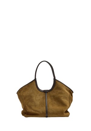 Brązowa torba typu tote ze skóry zamszowej z czarnymi skórzanymi wykończeniami i rączkami, o minimalistycznym designie i miękkim, luźnym kształcie.