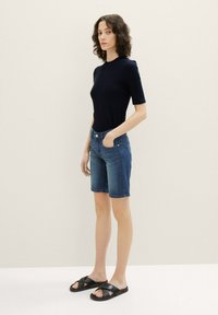 TOM TAILOR TTALEXA Bermuda - Jean slim - dark stone wash denim
