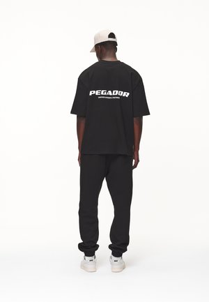 Pegador COLNE LOGO TEE - Printtipaita - washed black