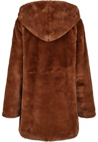 Brun faux fur frakke med hætte, der har en luksuriøs tekstur og brede ærmer, designet til en løs pasform med ret snit.
