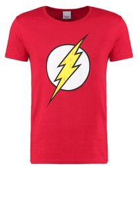 Rotes Baumwoll-T-Shirt mit einem großen gelben Blitz innerhalb eines weißen Kreises als Hauptgrafikdesign. Kurzärmel und runder Halsausschnitt.