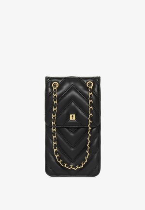 Czarna pikowana skórzana torba z łańcuszkiem w odcieniu złota, z motywem w zygzak oraz małym przednim klapką z ozdobnym zamkiem.