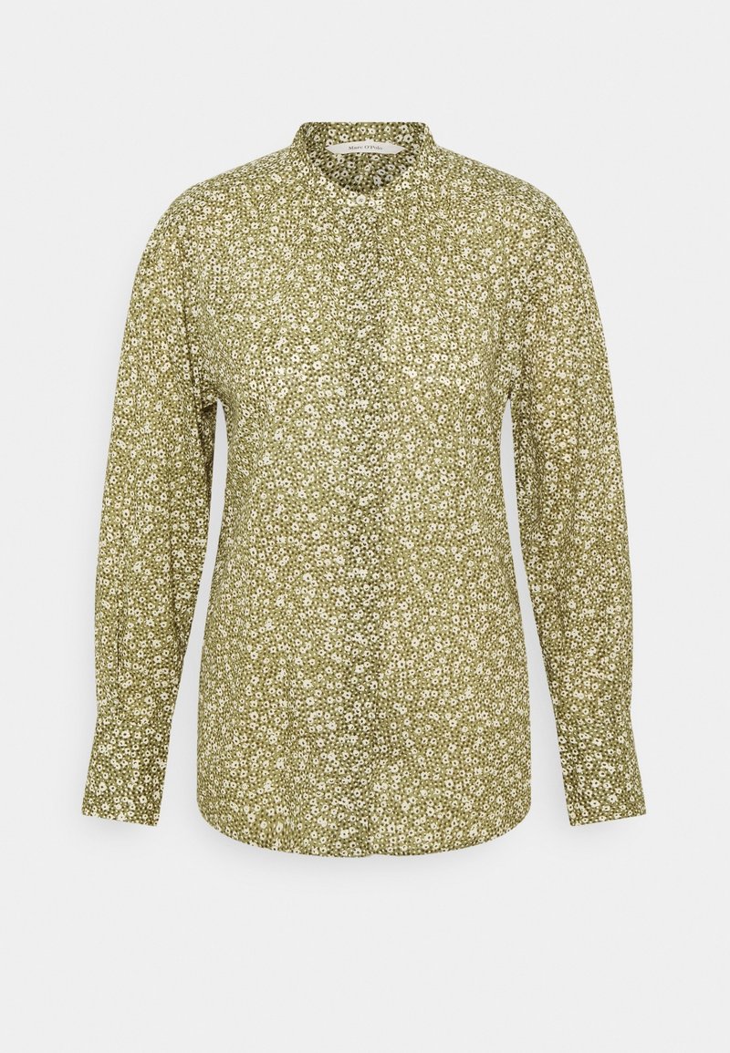 Grøn blomster mønstret bluse med lange ærmer og mandarin krave, lavet af letvægtsstof med små hvide og cremede blomster mønstre i hele. 