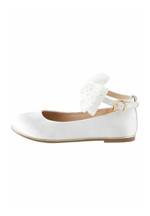 BOW - Riemchenballerina - ivory