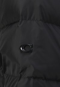 COACH PUFFER JACKET - Jakna ispunjena paperjem - black
