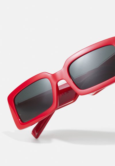 Dolce&Gabbana UNISEX - Sluneční brýle - red