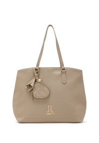 Borsa a tracolla beige in materiale sintetico testurizzato con particolari in oro. Presenta due manici lunghi e un ciondolo a forma di cuore con motivo in rilievo.