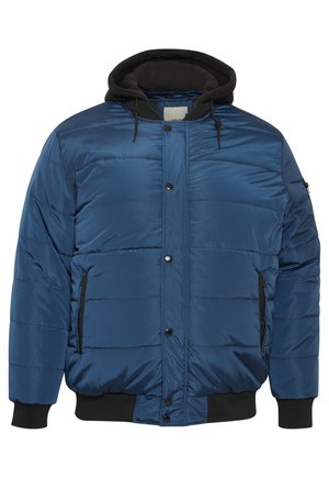 Blaue gepolsterte Jacke mit Kapuze, glänzender Oberfläche, vorne Druckknöpfen, Seitentaschen und gerippten Bündchen und Saum in Schwarz.