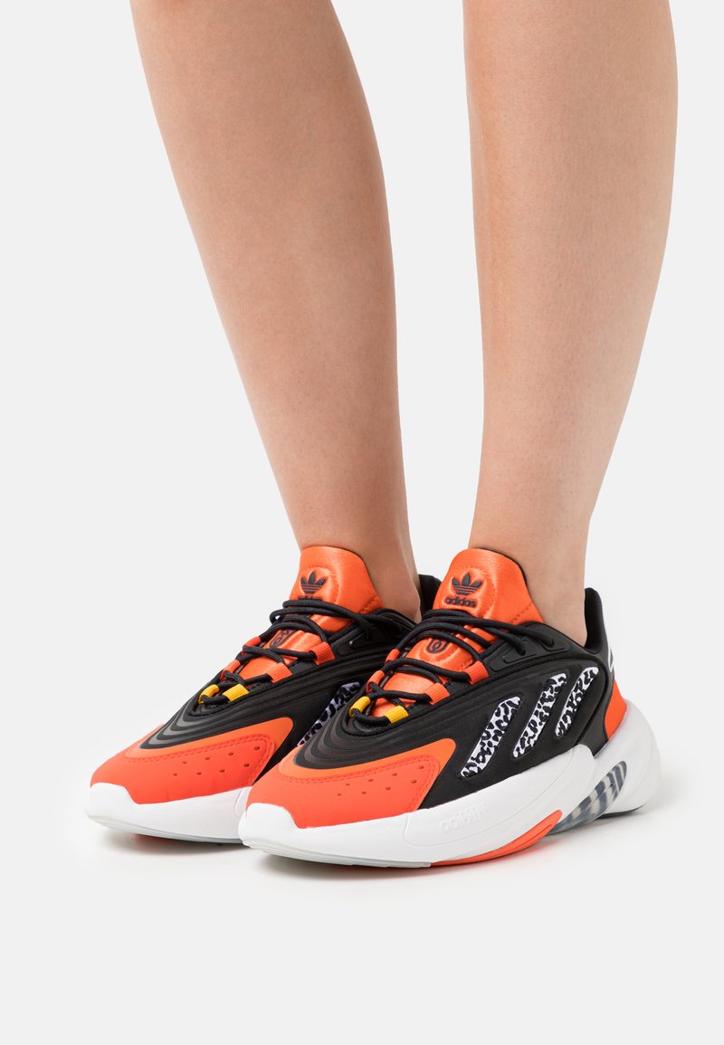 adidas Originals OZELIA Sneaker low core black/footwear white