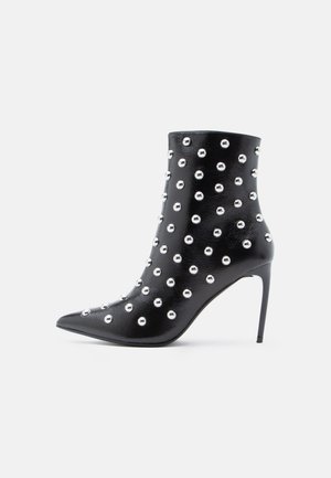 LEATHER - Botines camperos - black