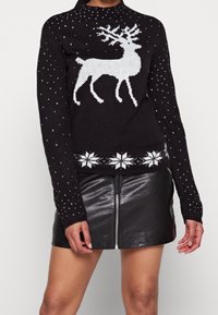 Pieces Strickpullover - black