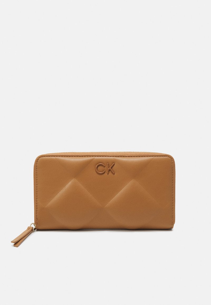 Calvin Klein LOCK QUILT WALLET - Wallet - brown sugar