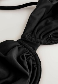 Bikinio viršutinė dalis - black