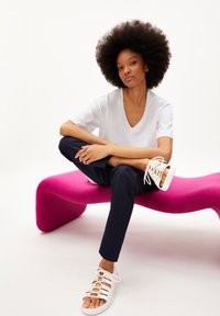 ARMEDANGELS EMIKAA - T-shirt basic - white