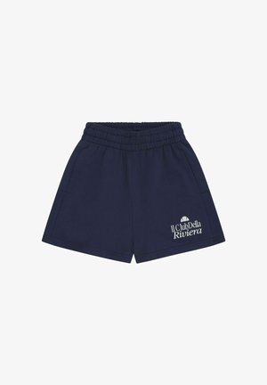 Pantalones cortos con cintura elástica azul marino con bolsillos laterales y texto y logo blancos "Il Club Della Riviera" en la parte inferior izquierda de la pierna.
