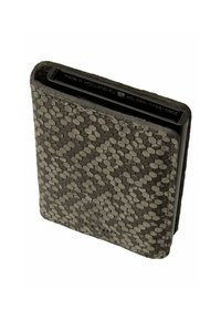 Portafoglio grigio testurizzato con motivo esagonale, realizzato in materiale morbido, con un interno nero. Design compatto e rettangolare.