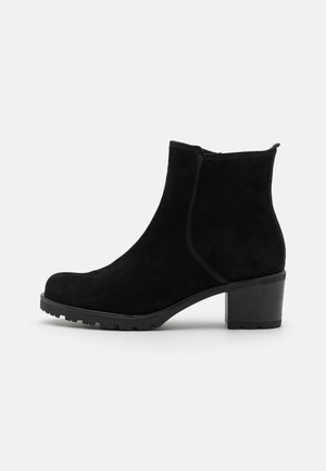Classic ankle boots - black