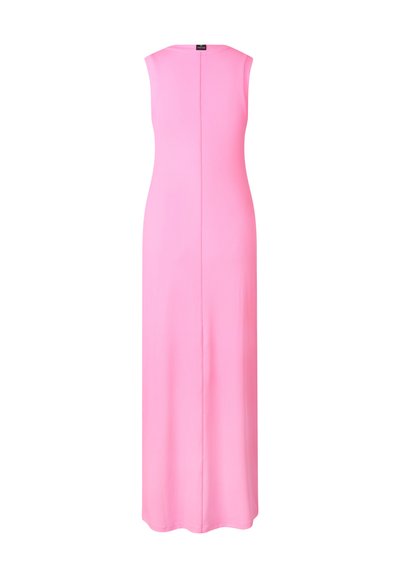 Ærmeløs lang lyserød kjole med en lige silhuet og diskret central sømdetalje, vist på en hvid baggrund.