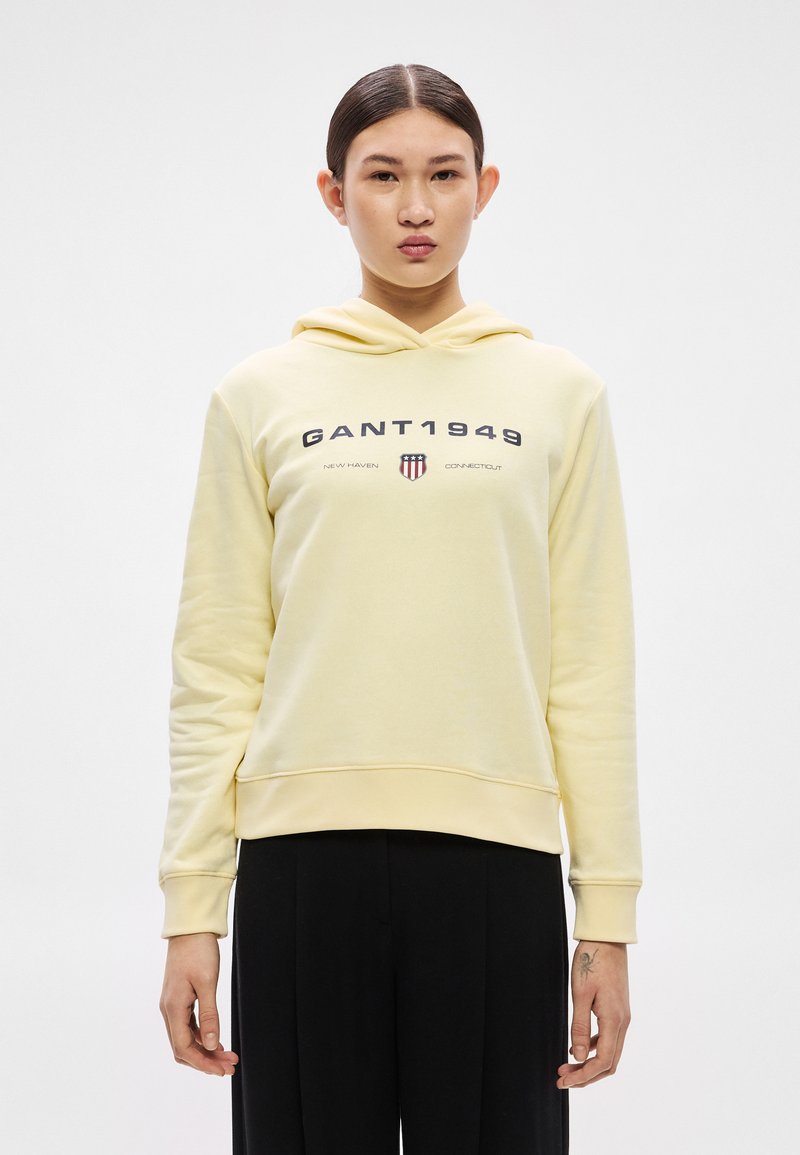 GANT GRAPHIC HOODIE - Mikina s kapucí - vanilla yellow