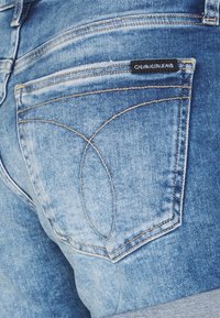 Calvin Klein Jeans Jeansshorts - blue denim