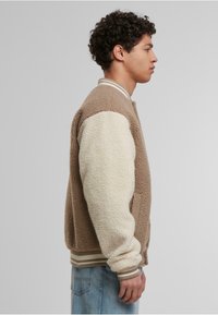 Urban Classics Fleecejakke - darktaupe
