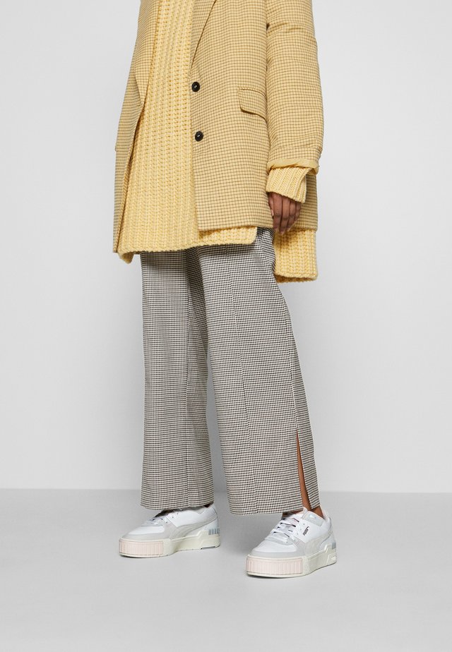 CALI SPORT MIX - Sneaker low - white/marshmallow