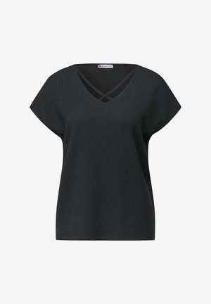 Zwart kortemouwtop met een gestructureerde afwerking, V-hals met gekruiste accenten en een ontspannen pasvorm.