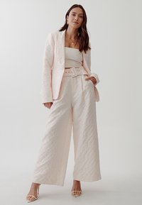 CHANCERY HENNESY  - Blouse - pale pink jacquard