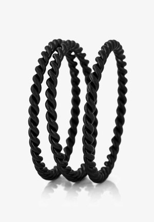 Fekete, csavart hajgumók, három darabos szettben, sima textúrával és kör alakban, mindegyik egységes vastagságú és spirális mintázattal rendelkezik.